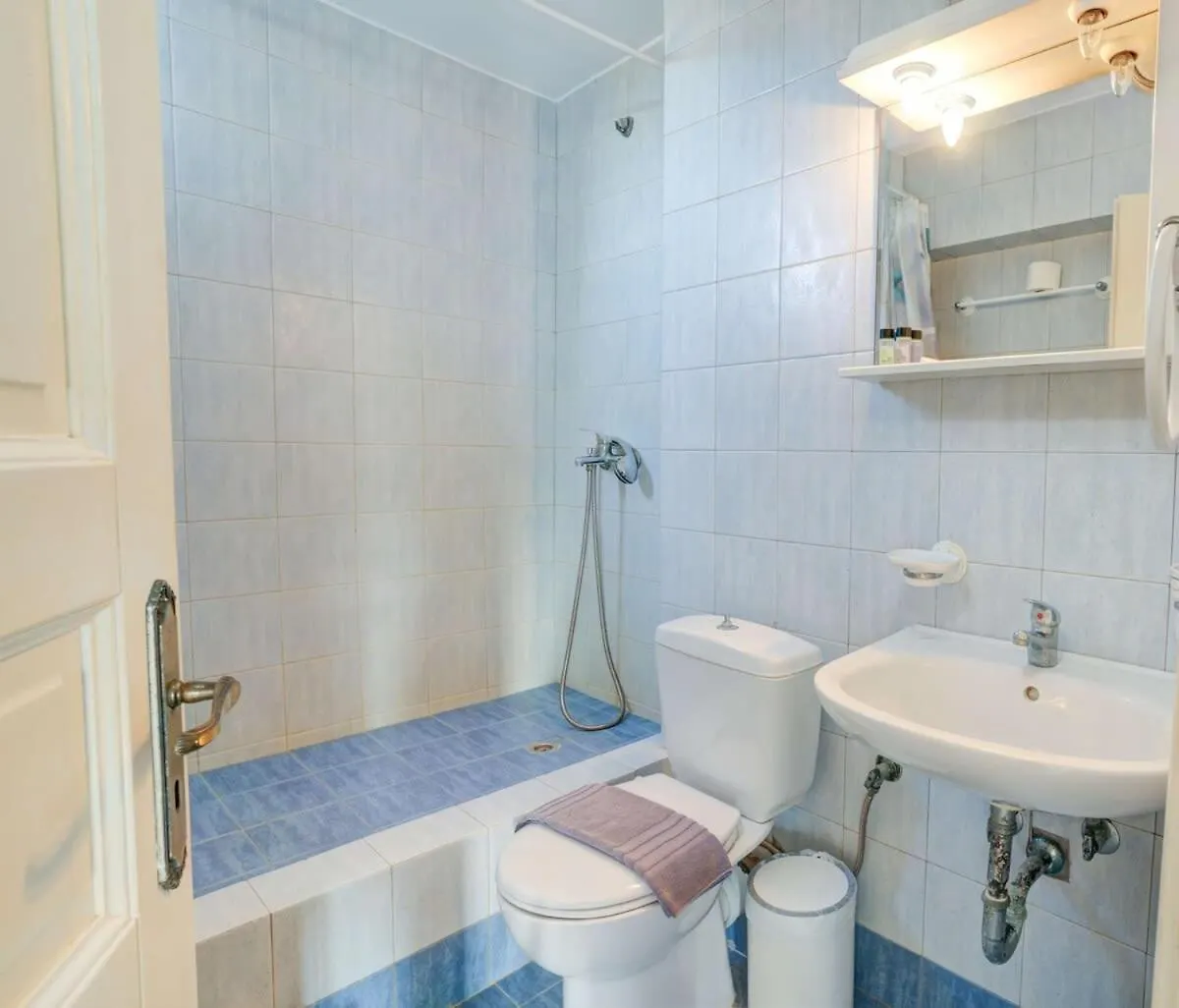 Cycladic Ornos Apt Near Mykonos Town